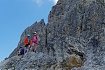  Większość szlak&oacute;w turystycznych jest bardzo łatwa w Dolomitach. Jak widać, za łatwa dla niekt&oacute;rych, bo się pchają w bardziej eksponowany teren.